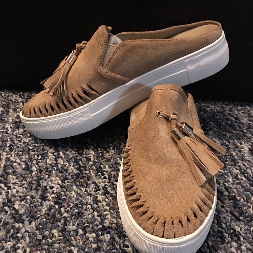 J Slides NYC Woman shoe size 7